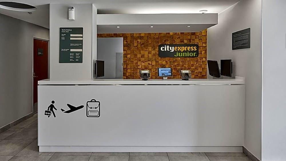 City Express Junior Juarez Consulado Exterior foto